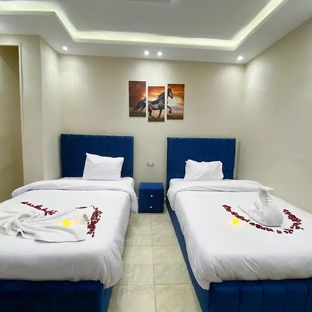 Young Pharaoh View Inn Cairo Exterior photo