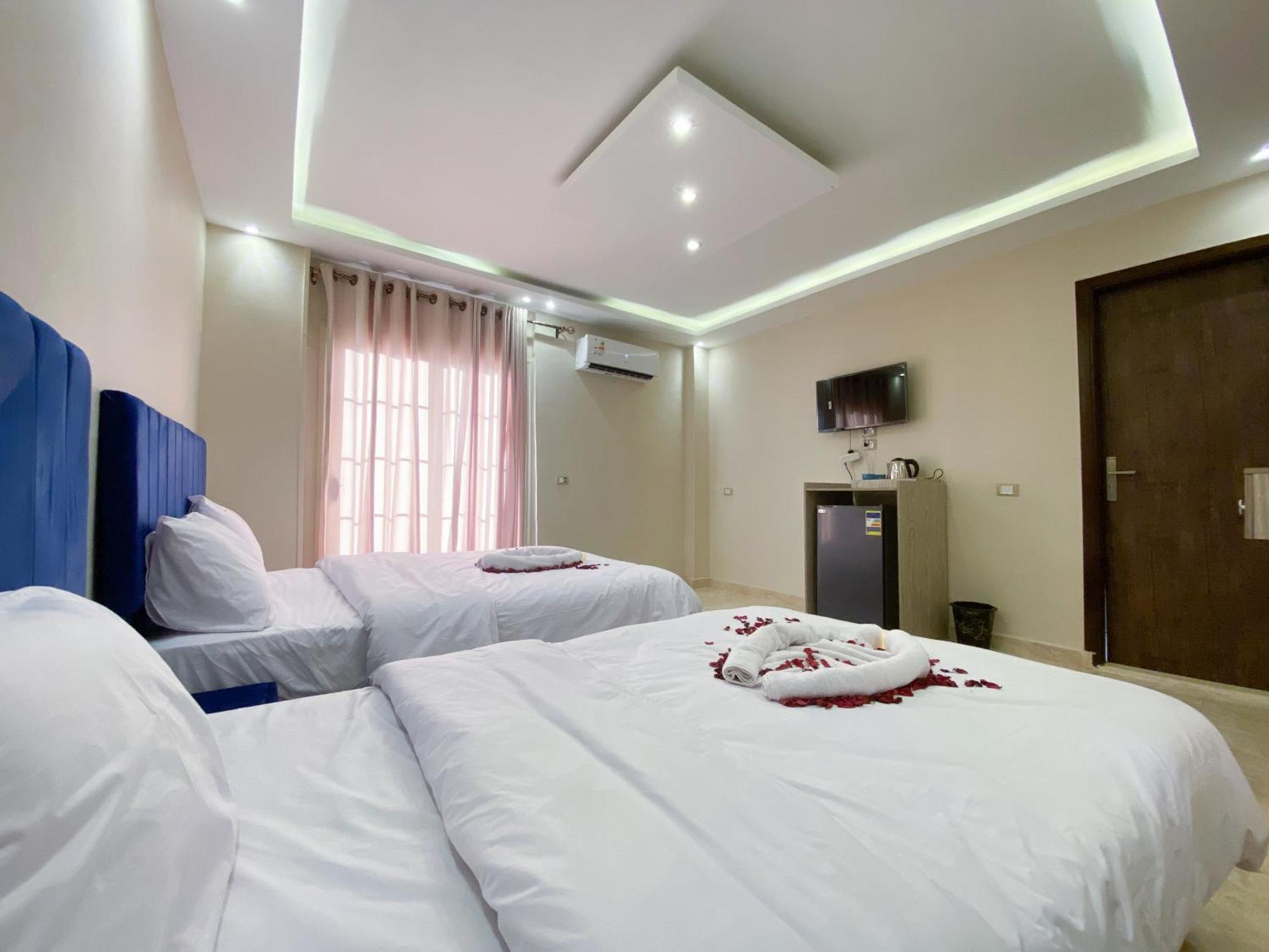 Hotel Young Pharaoh View 3*