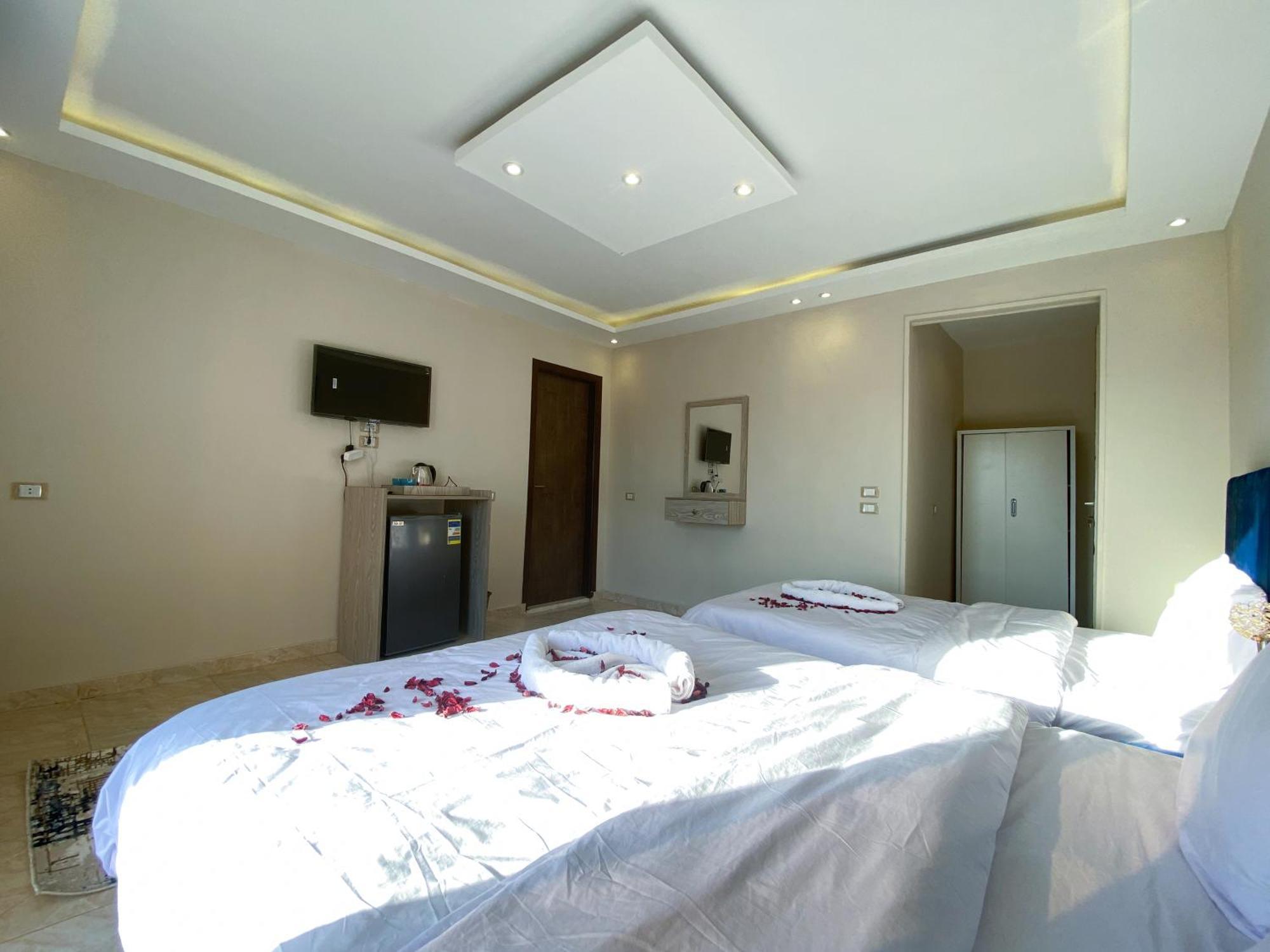 Hotel Young Pharaoh View